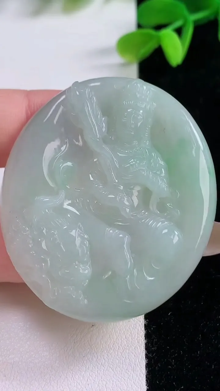 天然A货翡翠文殊菩萨吊坠，尺寸48.4-42-5，重量:23.30g
11月21日