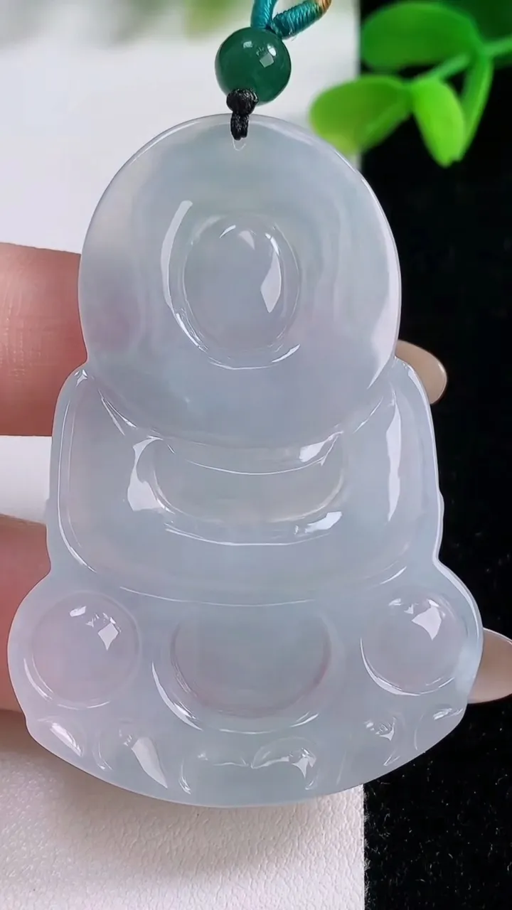 天然A货翡翠观音菩萨吊坠，尺寸55.6-38.6-5.6，重量:20.17g
11月21日