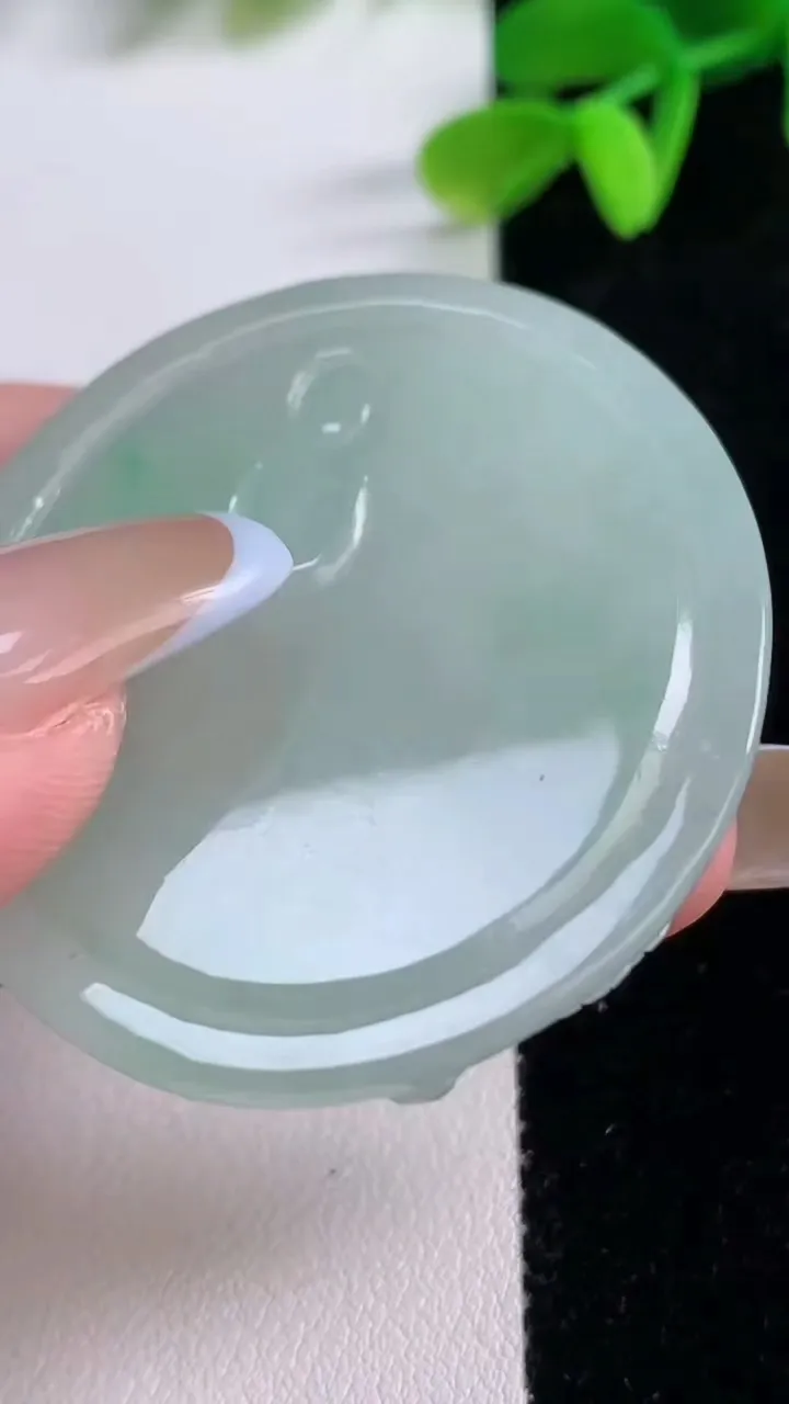 天然A货翡翠文殊菩萨吊坠，尺寸48.4-42-5，重量:23.30g
11月21日