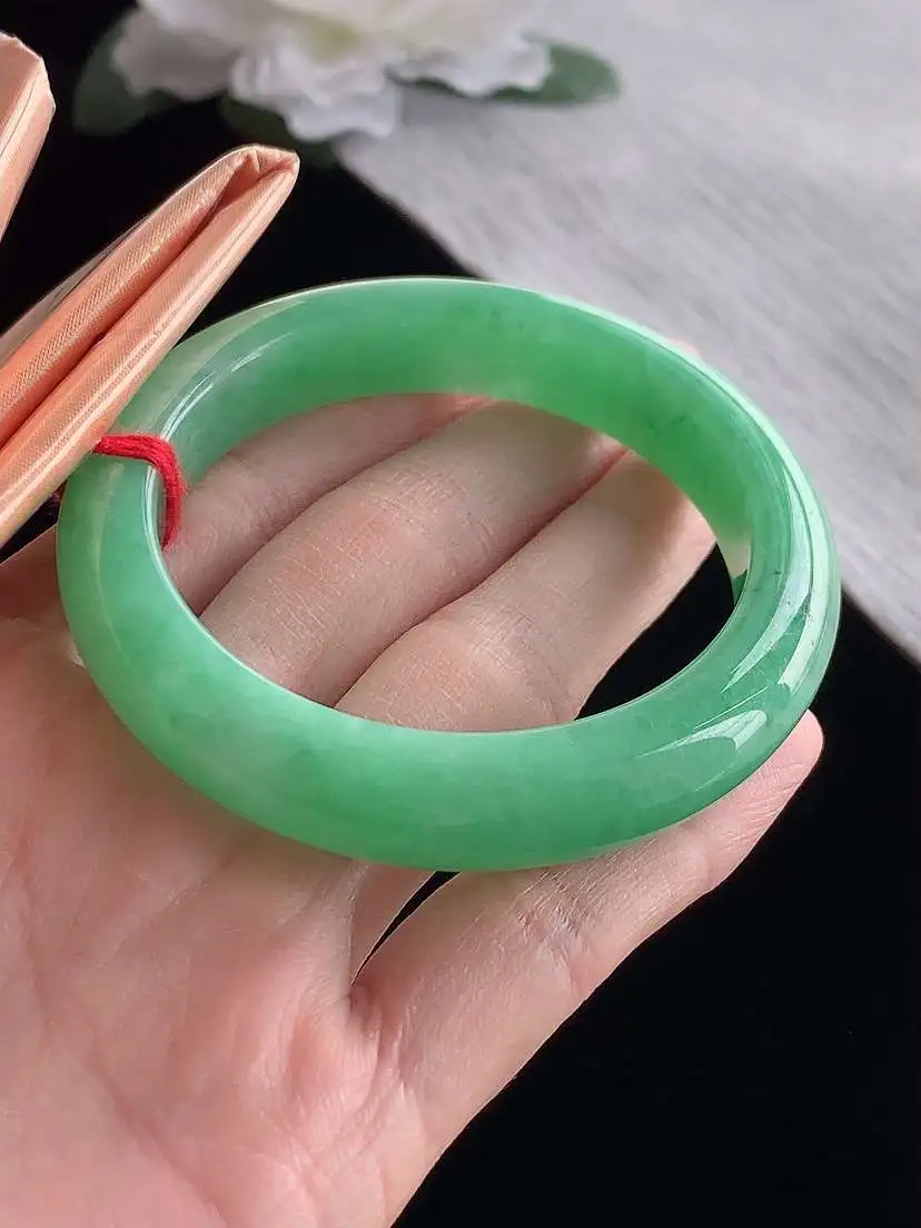 a货翡翠老坑冰种满绿正装正圈手镯52-53小圈口  尺寸52×11×8.5mm 1120