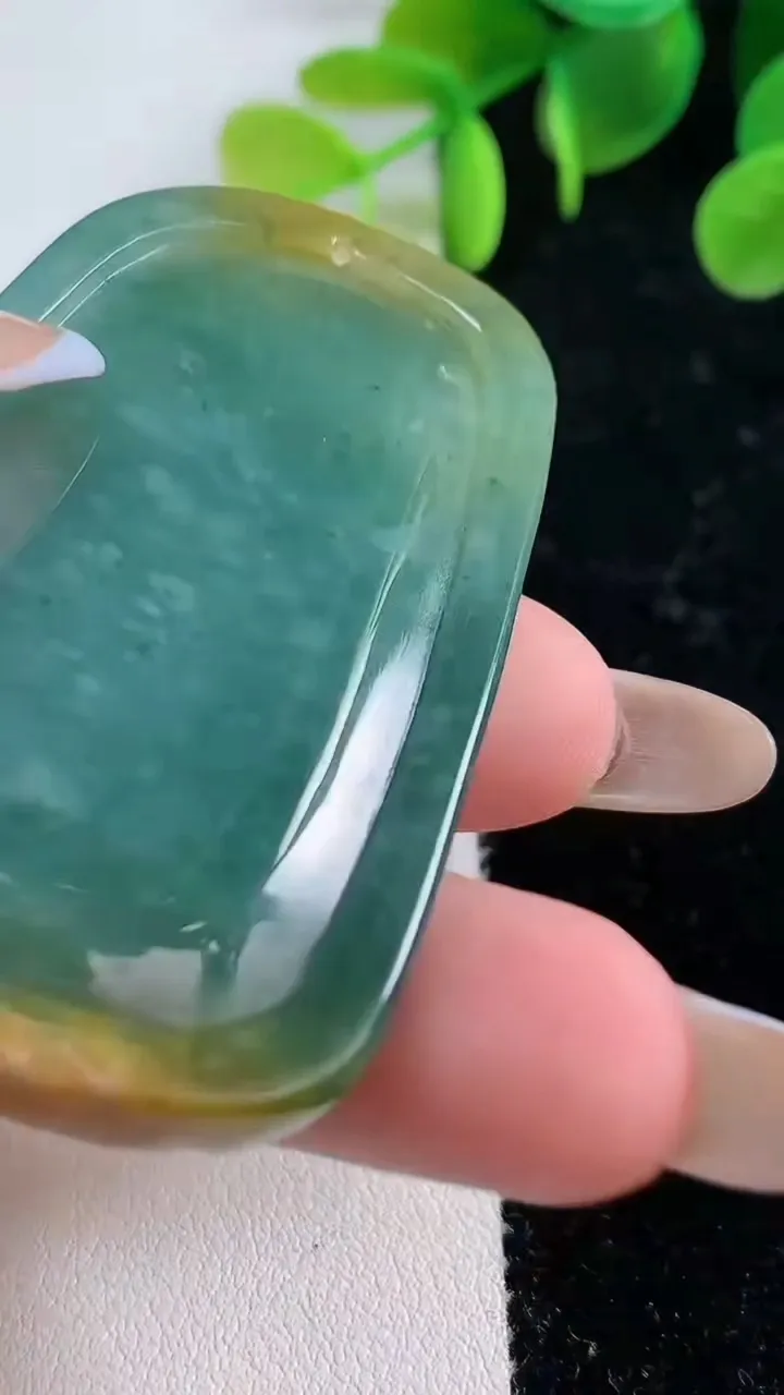 天然A货翡翠双彩蓝水山水寿星公吊坠，尺寸59-36-6.8，重:31.34g
11月22日