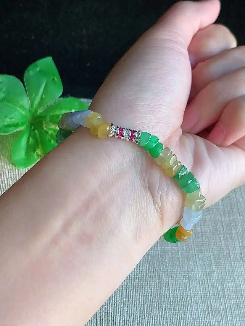 a货翡翠老坑冰种多彩随形手串 尺寸6×4×3.5mm 重量12.70g 1121