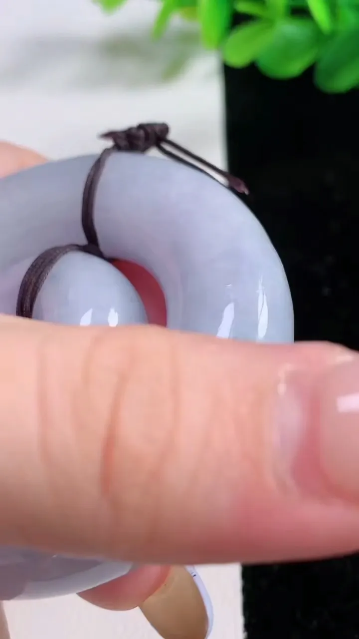 天然A货翡翠紫罗兰母子平安扣吊坠，尺寸55.8-12.8/26.1-12.6，重:79.61g
11月22日