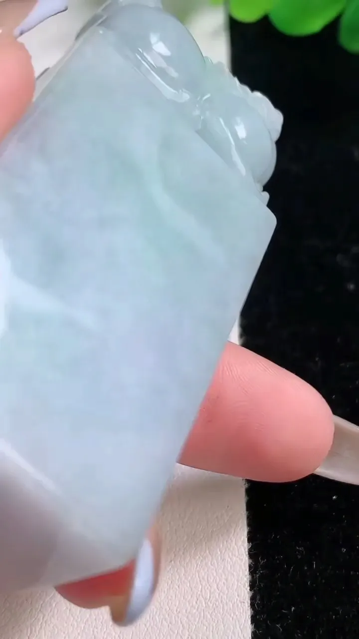 天然A货翡翠貔貅印章，尺寸67.5-28.8-18，重:101.21g
11月22日