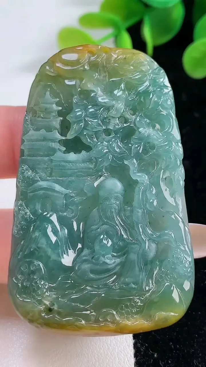 天然A货翡翠双彩蓝水山水寿星公吊坠，尺寸59-36-6.8，重:31.34g
11月22日