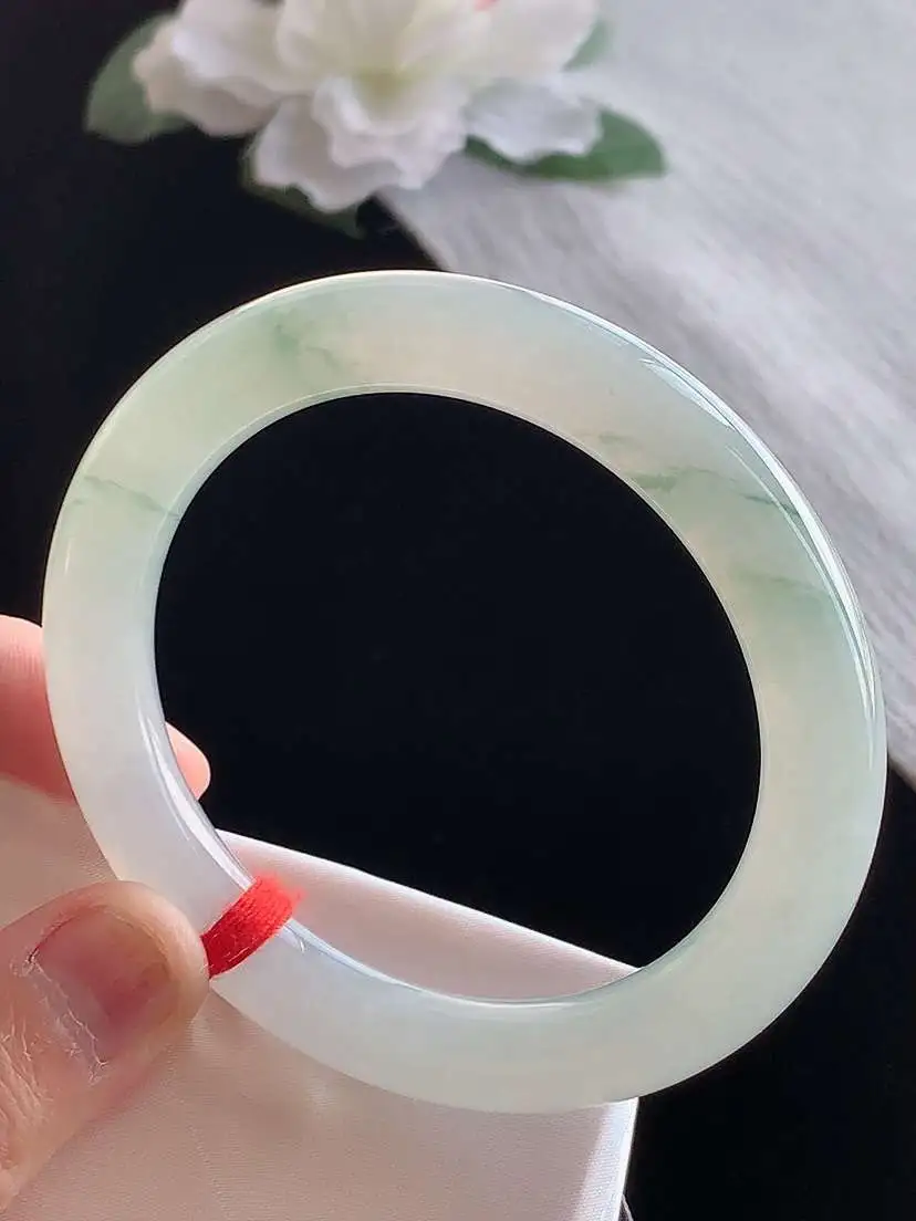 a货翡翠老坑冰种飘花圆条手镯55-56圈口  尺寸55.6×9.8mm 1121