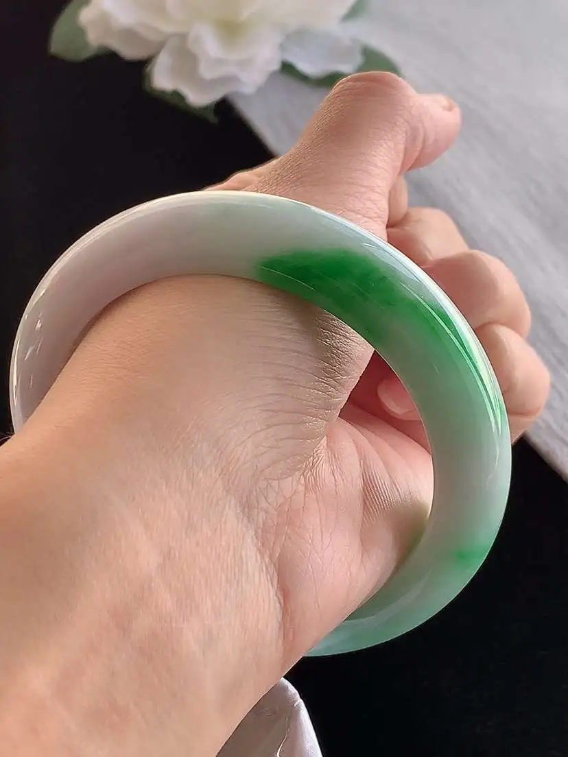 a货翡翠老坑冰种飘阳绿厚装正装正圈手镯59-60大圈口 尺寸59.6×13.5×10mm 1121