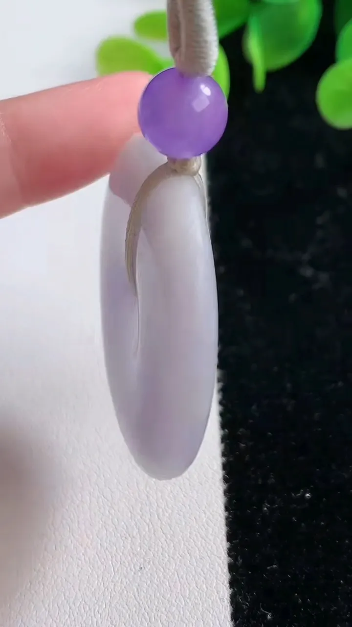 天然A货翡翠紫罗兰平安扣吊坠，尺寸59-6.7，重:22.16g
11月22日