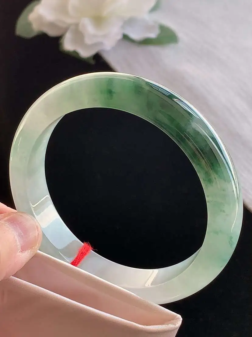a货翡翠老坑冰种飘花正装正圈手镯56-57圈口  尺寸56.2×12.2×8mm 1121