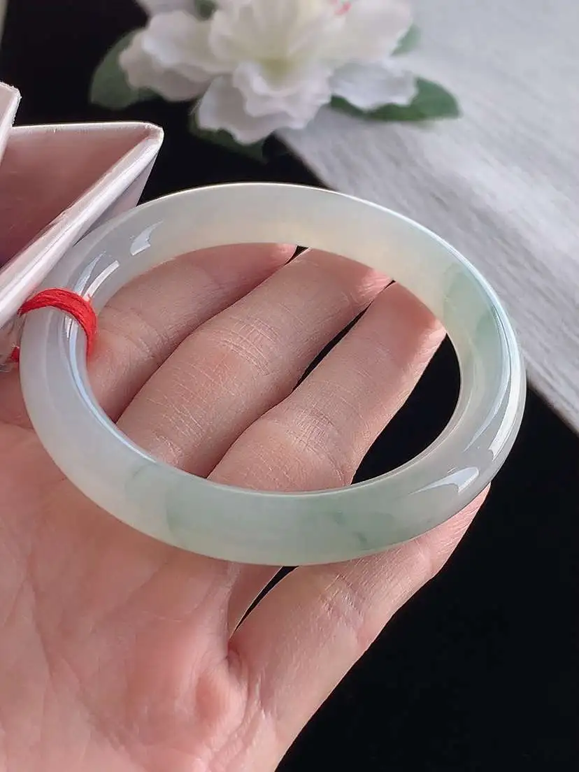 a货翡翠老坑冰种飘花圆条手镯55-56圈口  尺寸55.6×9.8mm 1121