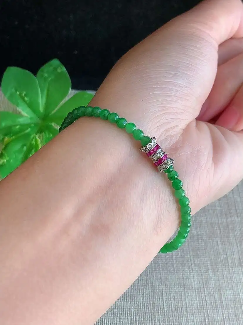 a货翡翠老坑冰种满绿圆珠小米珠手串  尺寸3mm 重量4.32g 1121