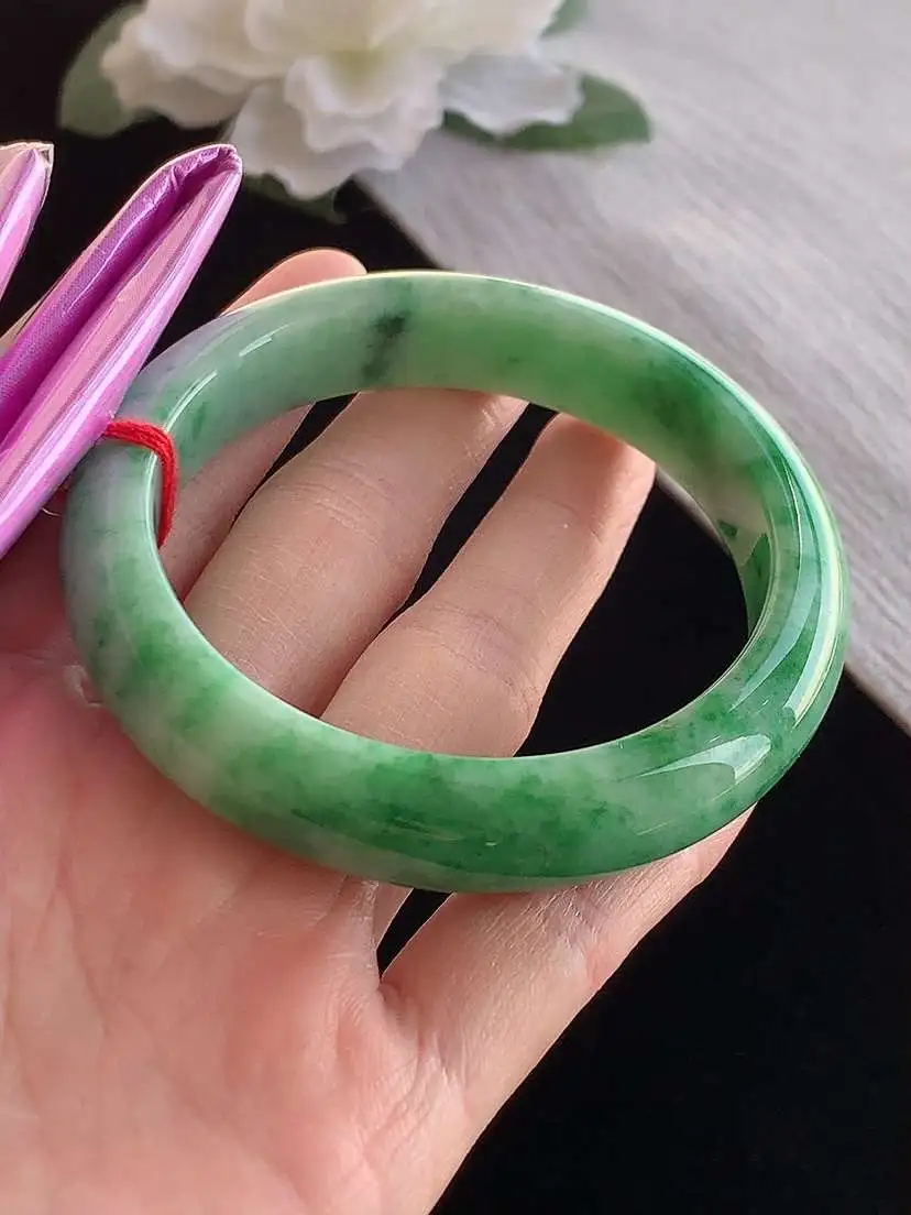 a货翡翠老坑冰种飘绿正装正圈手镯56-57圈口  尺寸56.8×12.6×8.2mm 1121