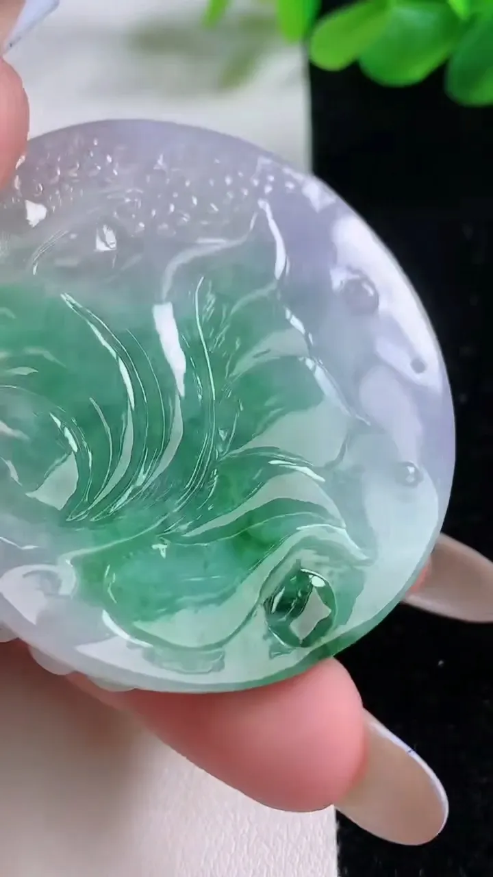 天然A货翡翠凤凰吊坠，尺寸50.5-13，重:54.33g
11月23日