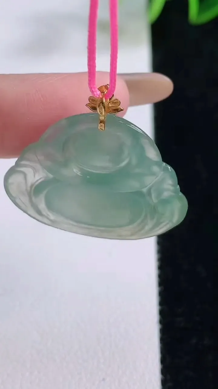 天然A货翡翠佛公吊坠，尺寸24.3-28.7-4.5，重量:4.64g
11月23日