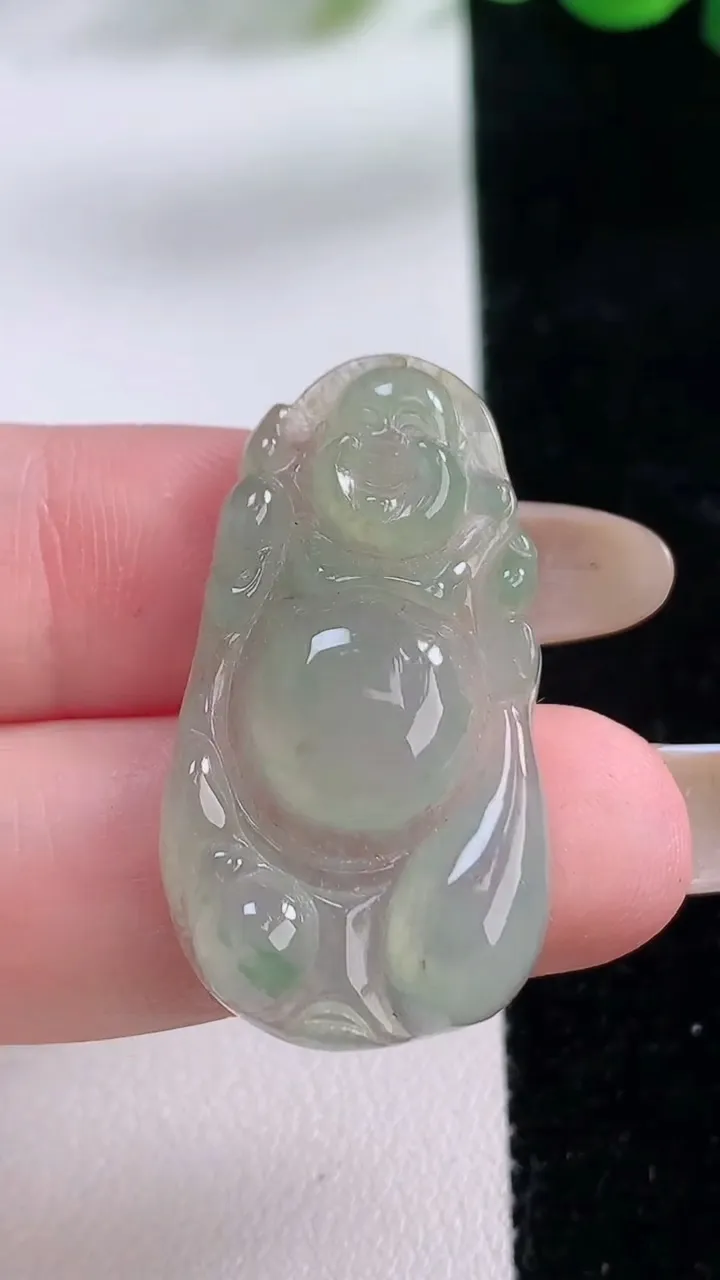 天然A货翡翠布袋佛公吊坠，尺寸34-18.3-4.8，重:4.86g
11月23日