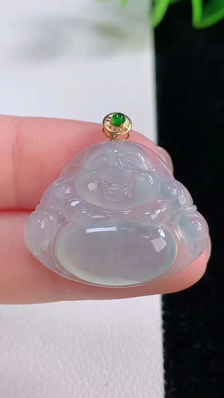 天然A货翡翠佛公吊坠，尺寸22.8-28-4.9，重量:5.14g
11月23日
