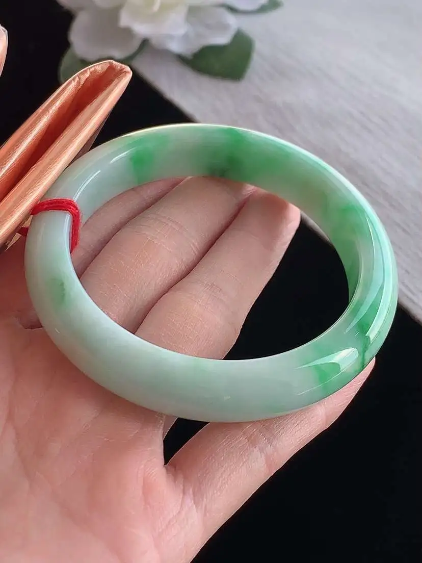 a货翡翠老坑冰种飘绿正装正圈手镯56-57圈口  尺寸56.8×12×8.3mm 1122