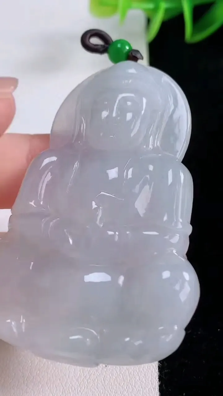 天然A货翡翠观音菩萨吊坠，尺寸604-41.6-6，重量:24.93g
11月23日