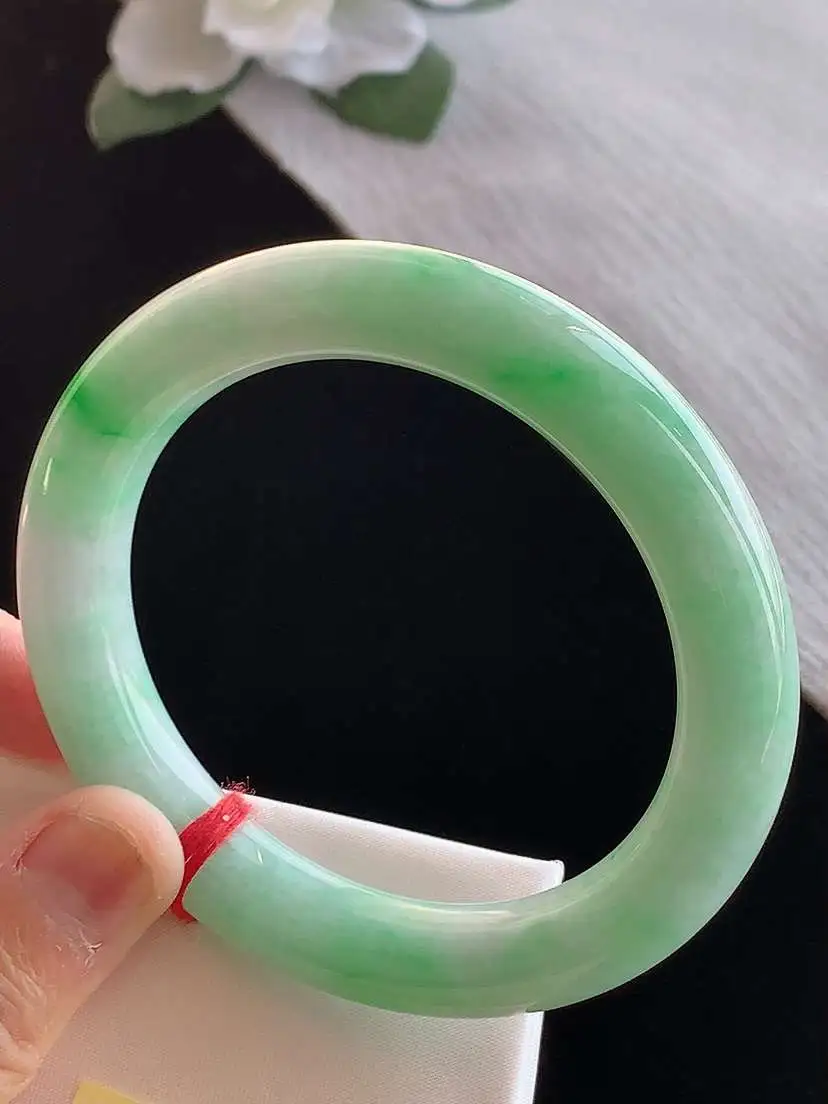 a货翡翠老坑冰种飘阳绿圆条手镯57-58圈口  尺寸57×11.5mm 1122