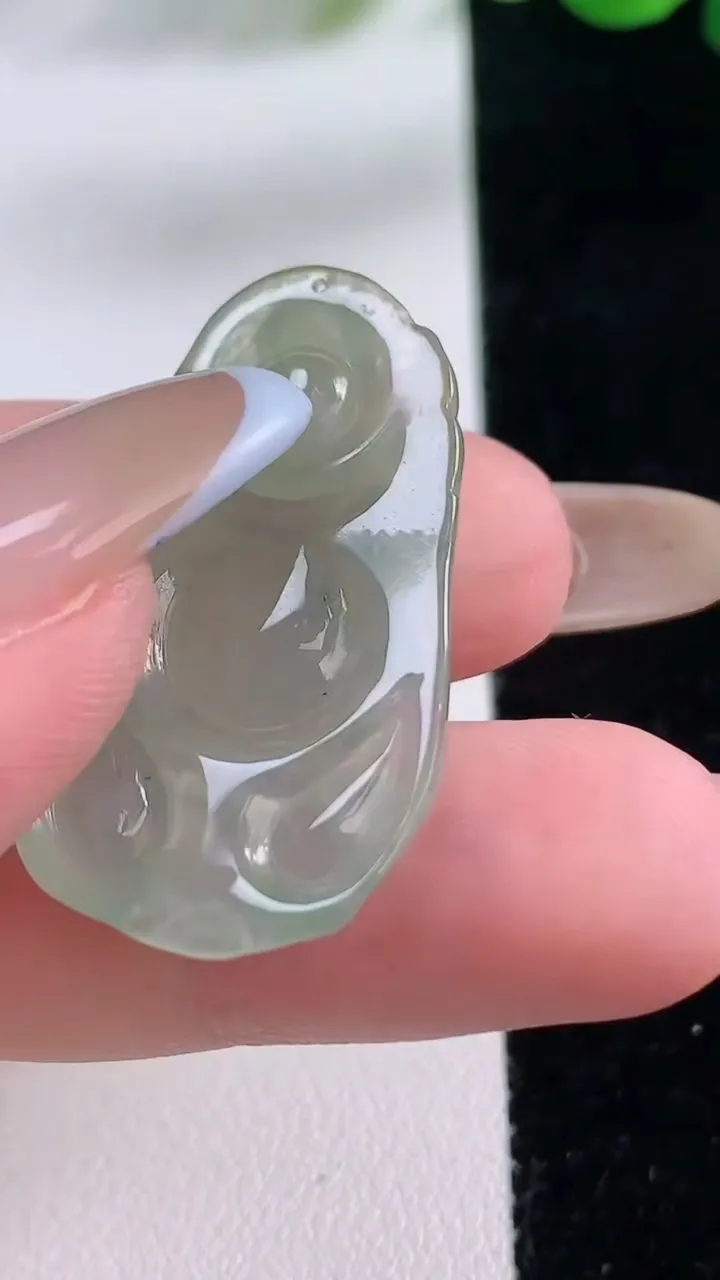 天然A货翡翠布袋佛公吊坠，尺寸34-18.3-4.8，重:4.86g
11月23日