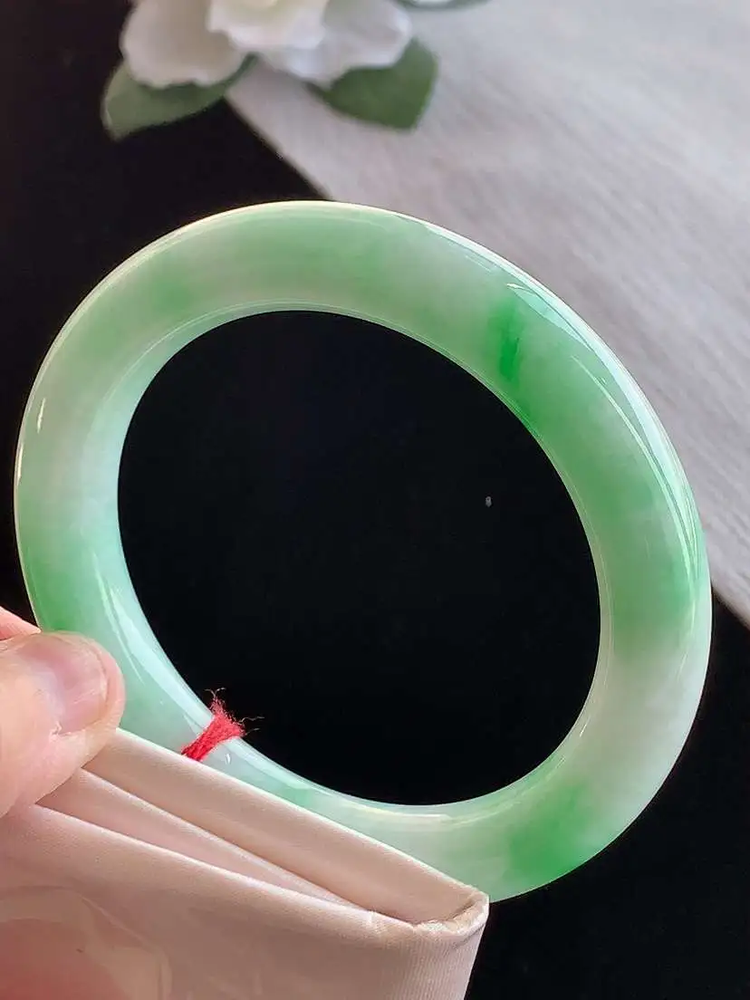 a货翡翠老坑冰种飘阳绿圆条手镯57-58圈口  尺寸57×11.5mm 1122