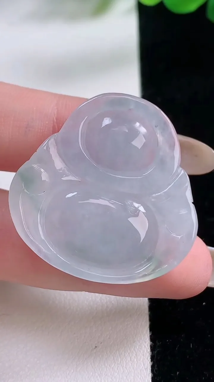 天然A货翡翠佛公吊坠，尺寸33.2-32.7-5.7，重:9.90g
11月23日