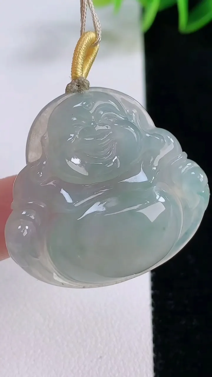 天然A货翡翠冰种飘花佛公吊坠，尺寸33-35.2-6.6，重量:12.19g
11月24日