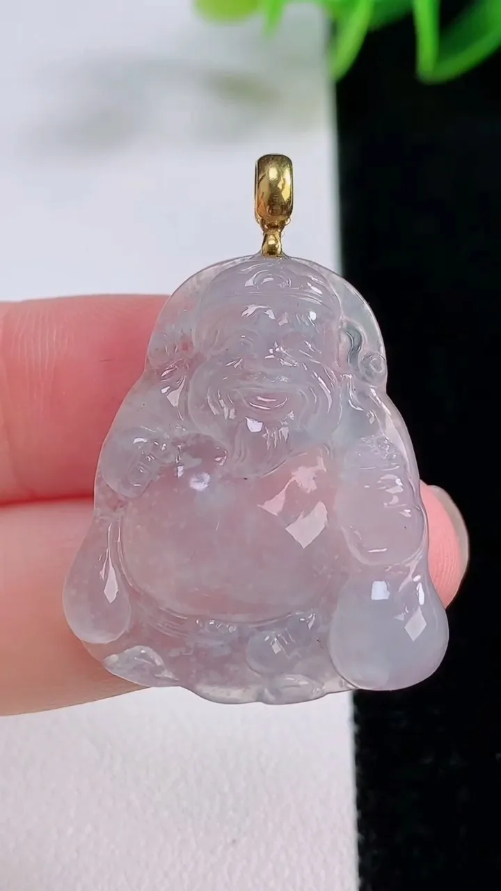 天然A货翡翠种白冰财神爷吊坠，尺寸31.2-26.8-4.9，重量:6.40g
11月24日