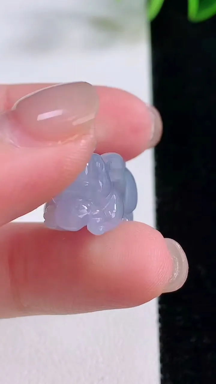 天然A货翡翠紫罗兰貔貅吊坠，尺寸26.8-12.2-16.4，重量:7.22g
11月24日