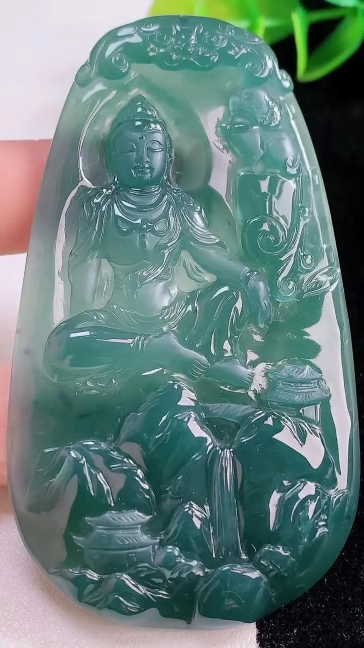 天然A货翡翠蓝水山水文殊菩萨吊坠，尺寸81.5-46.3-6.6，重量:52.27g
11月24日