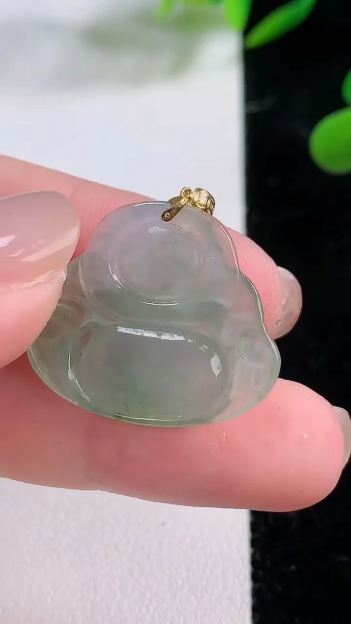 天然A货翡翠佛公吊坠，尺寸25-23.8-5，重:3.42g
11月24日