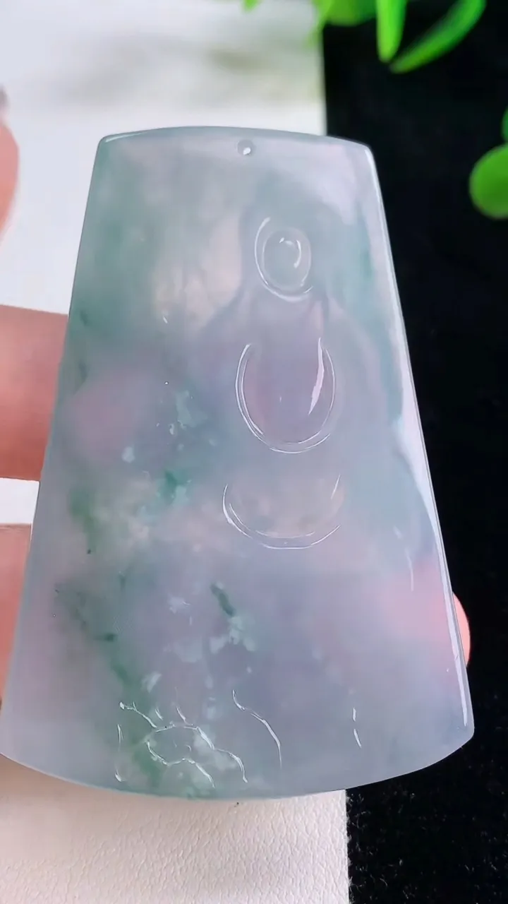 天然A货翡翠种紫罗兰飘花文殊菩萨吊坠，尺寸61-42.3-5.3，重量:30.97g
11月24日