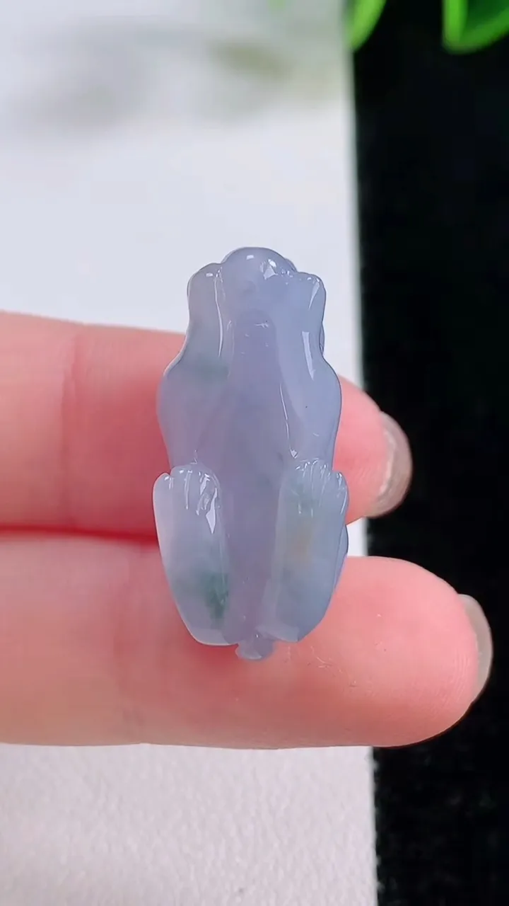 天然A货翡翠紫罗兰貔貅吊坠，尺寸26.8-12.2-16.4，重量:7.22g
11月24日