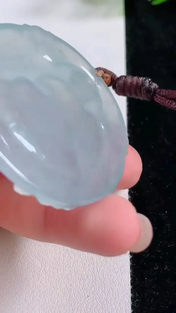 天然A货翡翠普贤菩萨吊坠，尺寸51.7-45.3-5.8，重量:27.60g
11月24日