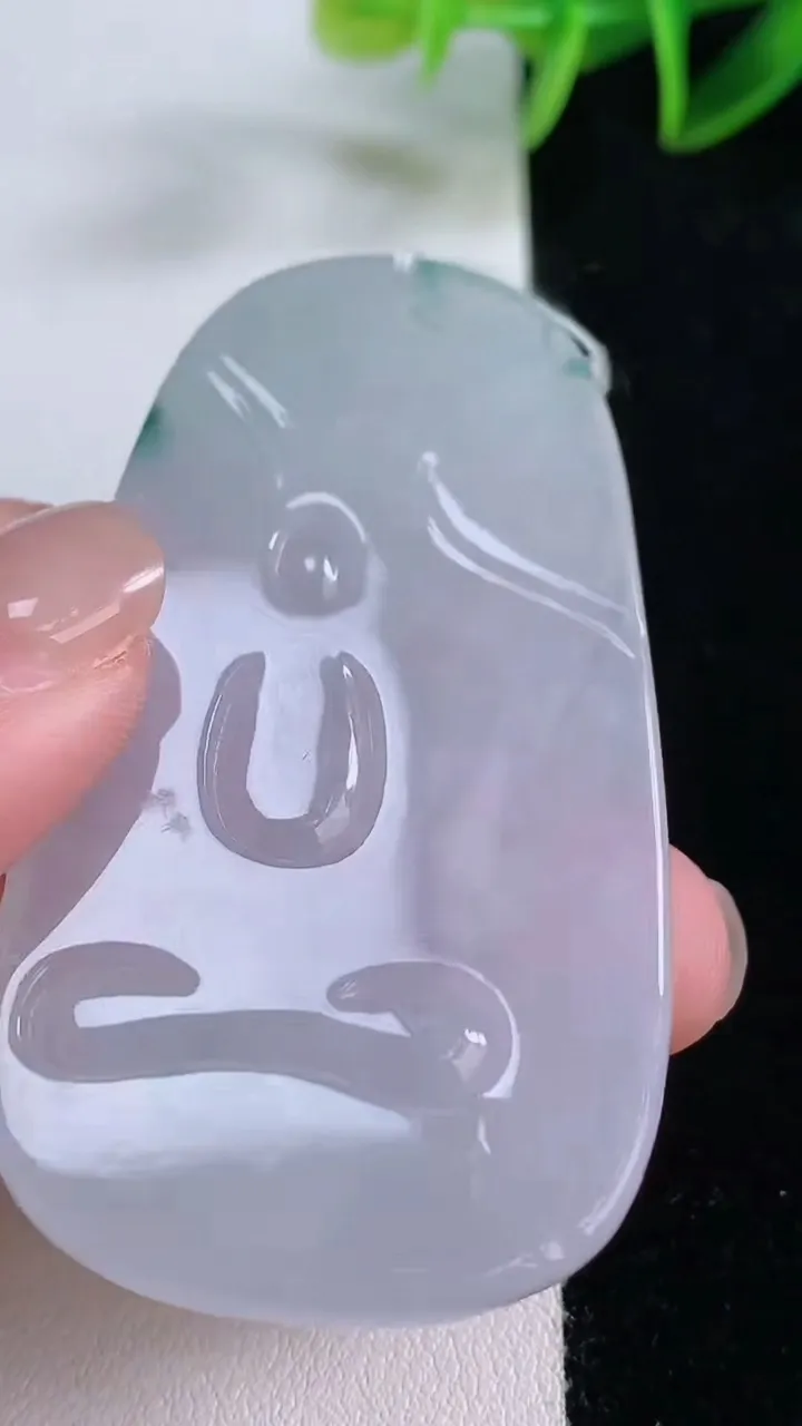 天然A货翡翠冰种飘花大日如来吊坠，尺寸64.2-33.8-7.4，重量:31.72g
11月24日