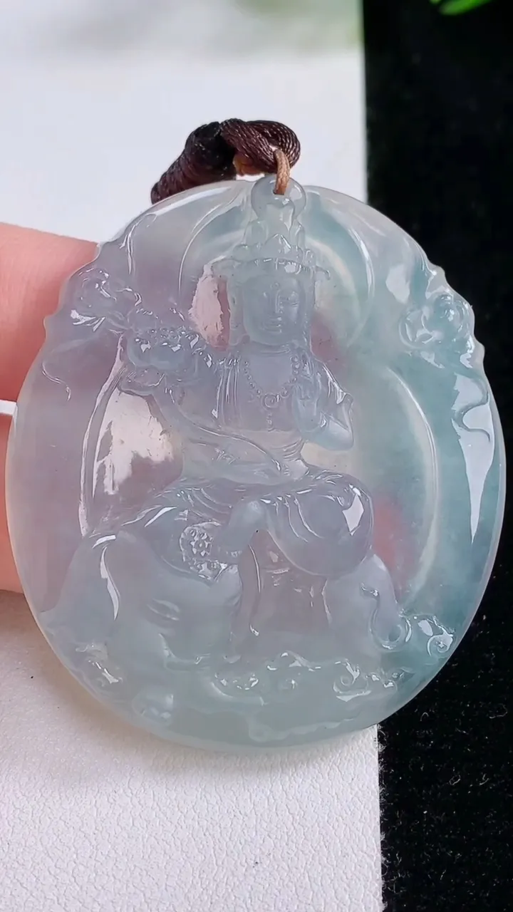 天然A货翡翠普贤菩萨吊坠，尺寸51.7-45.3-5.8，重量:27.60g
11月24日