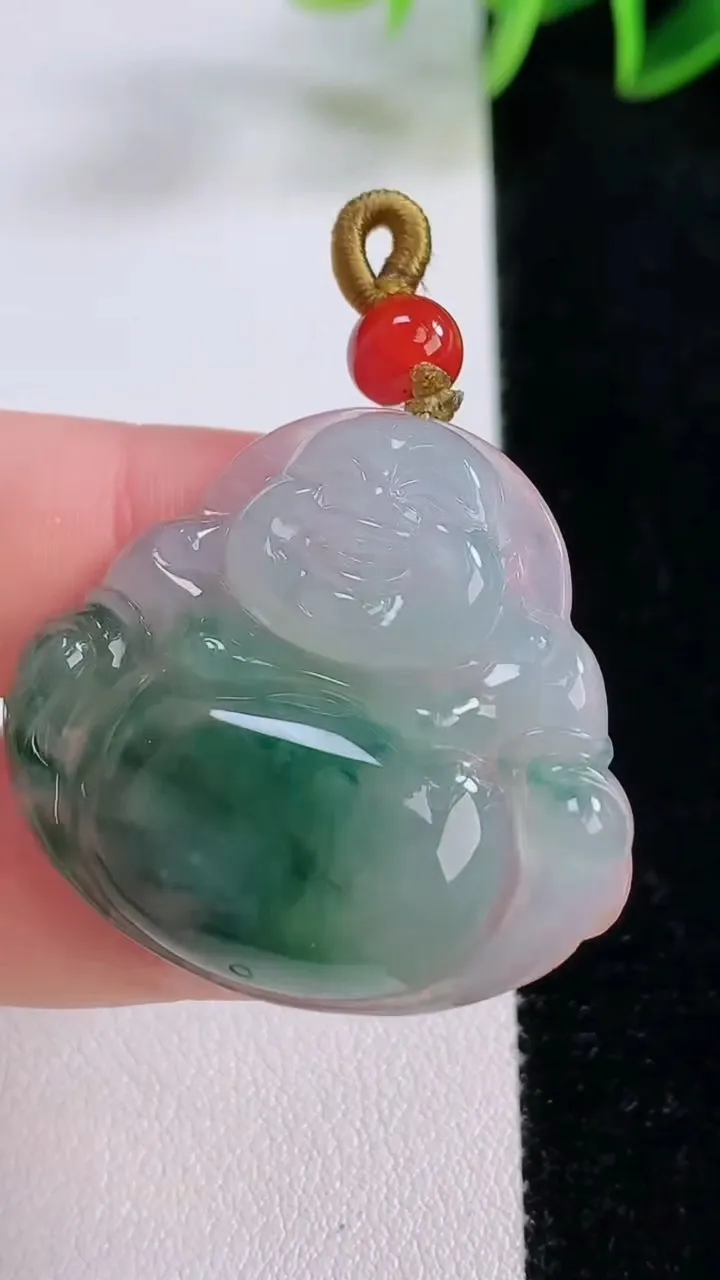 天然A货翡翠佛公吊坠，尺寸31.4-33.5-5.8，重量:10.00g
11月24日