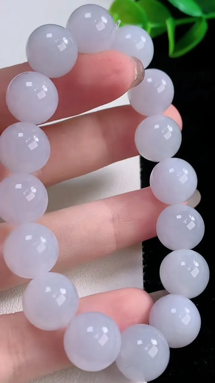 天然A货翡翠紫罗兰圆珠手串，尺寸12-16颗，重量:47.88g11月24日
工厂直销收藏佳品,种好