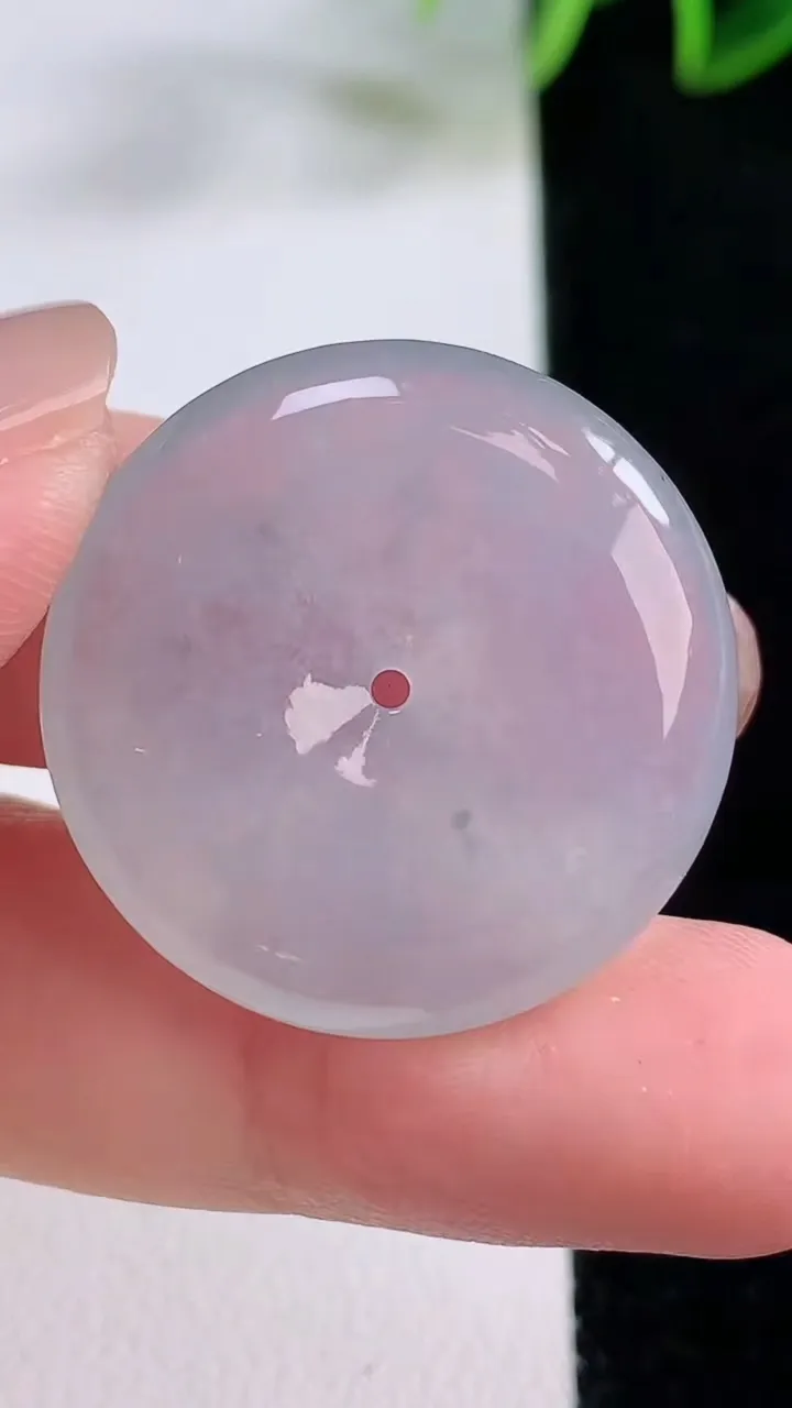 天然A货翡翠冰种飘花平安扣吊坠，尺寸27-5.5，重量:8.50g
11月24日