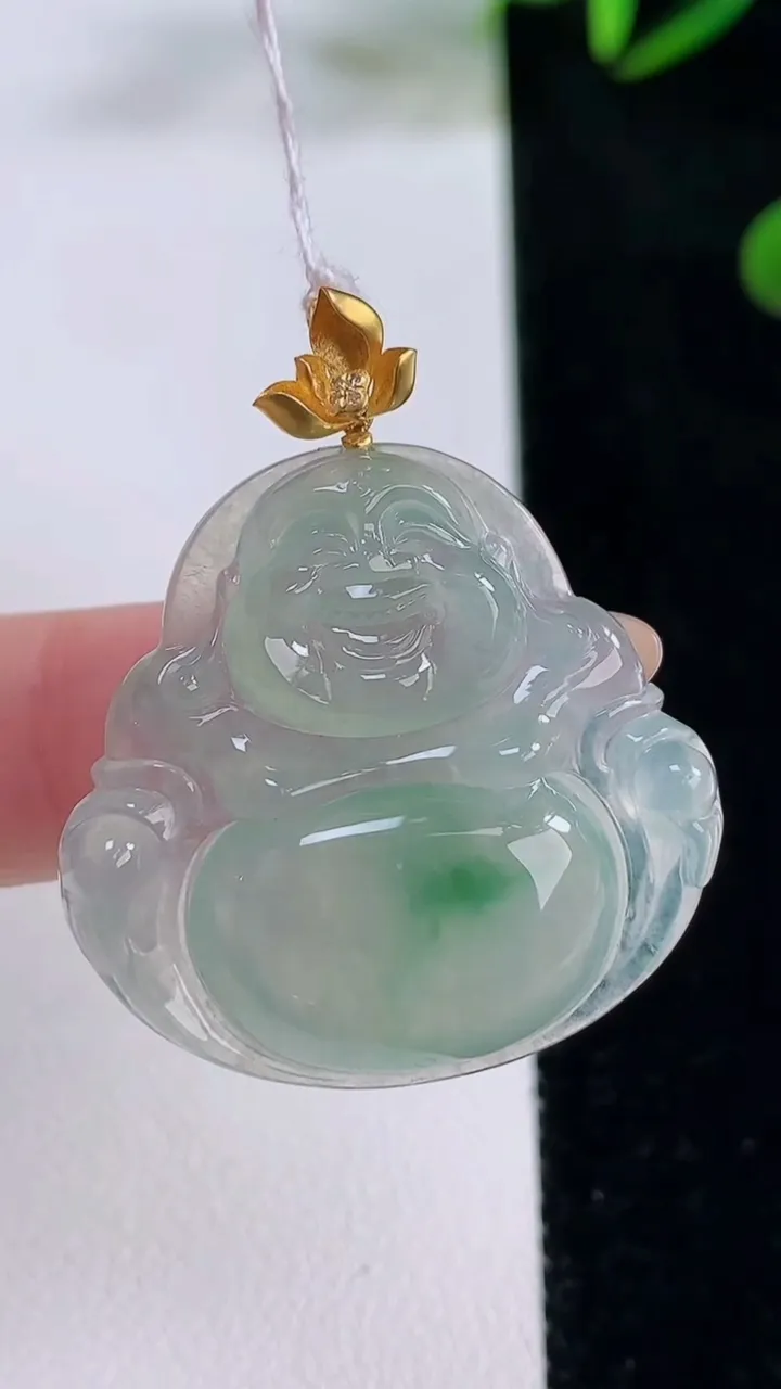 天然A货翡翠佛公吊坠，尺寸29.8-31-6，重量:9.18g
11月24日