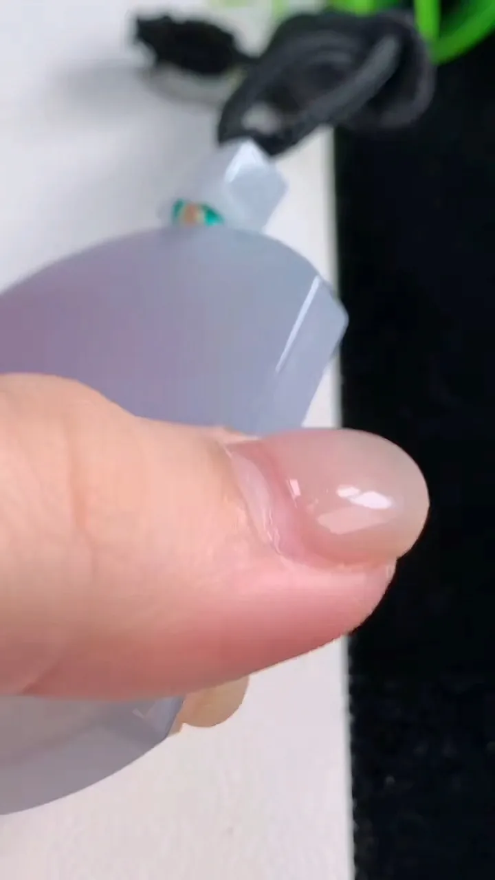 天然A货翡翠紫罗兰无事牌吊坠，尺寸54.5-40.5-5.8，重量:43.22g
11月24日