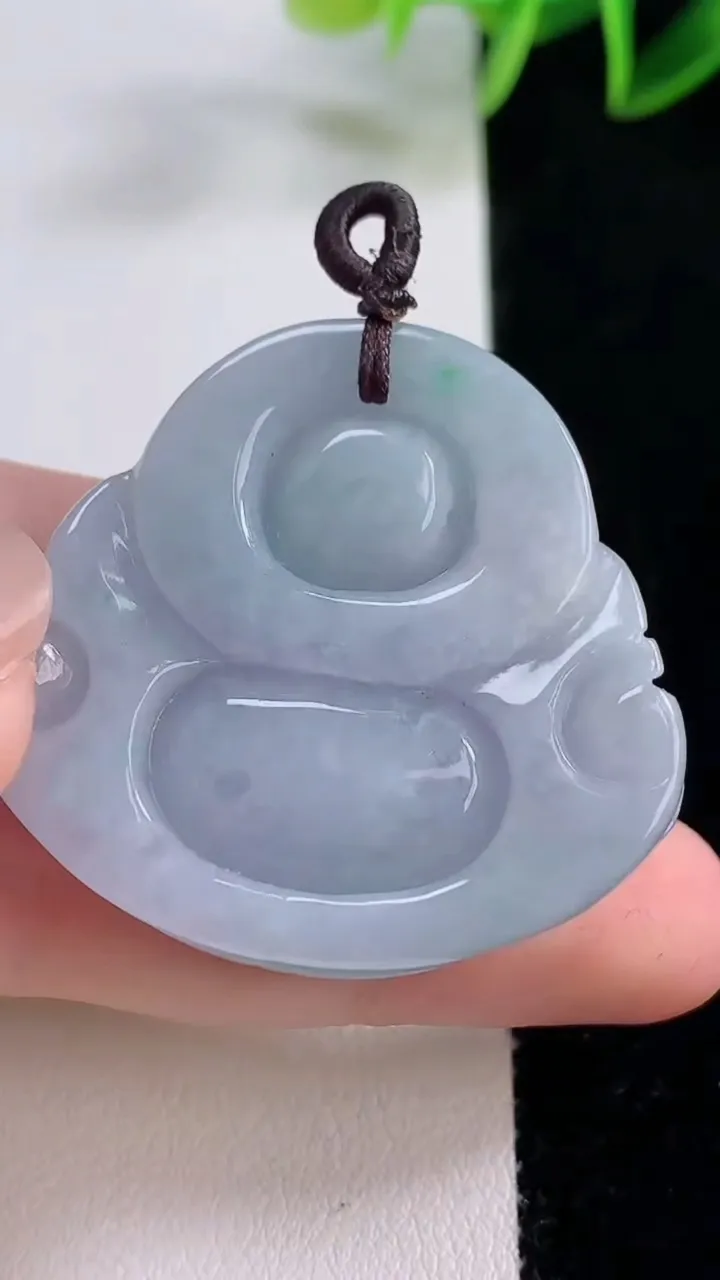 天然A货翡翠佛公吊坠，尺寸36.4-39-11.5，重量:26.37g
11月24日