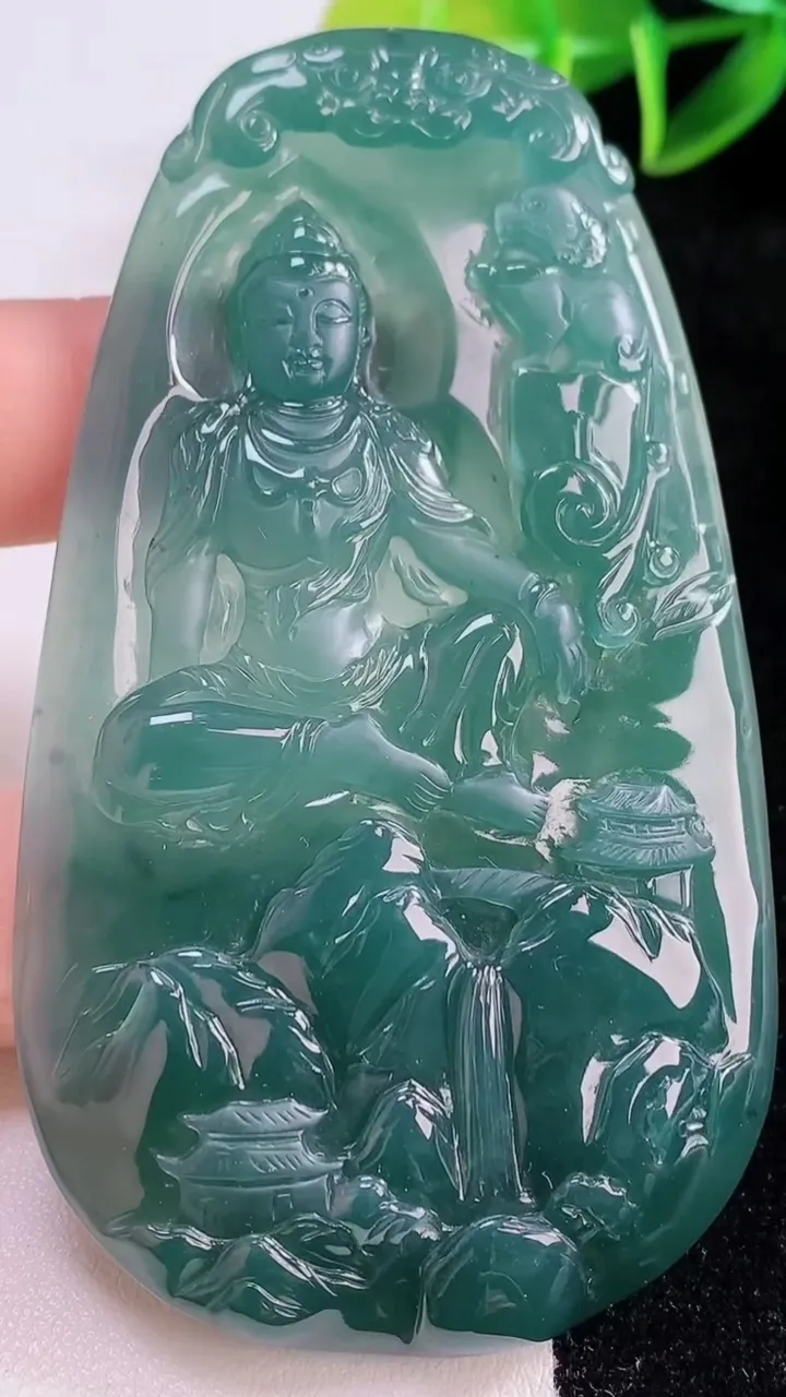 天然A货翡翠蓝水山水文殊菩萨吊坠，尺寸81.5-46.3-6.6，重量:52.27g
11月24日