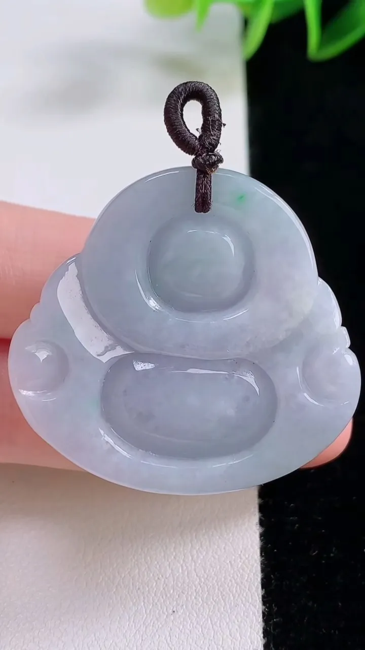 天然A货翡翠佛公吊坠，尺寸36.4-39-11.5，重量:26.37g
11月24日