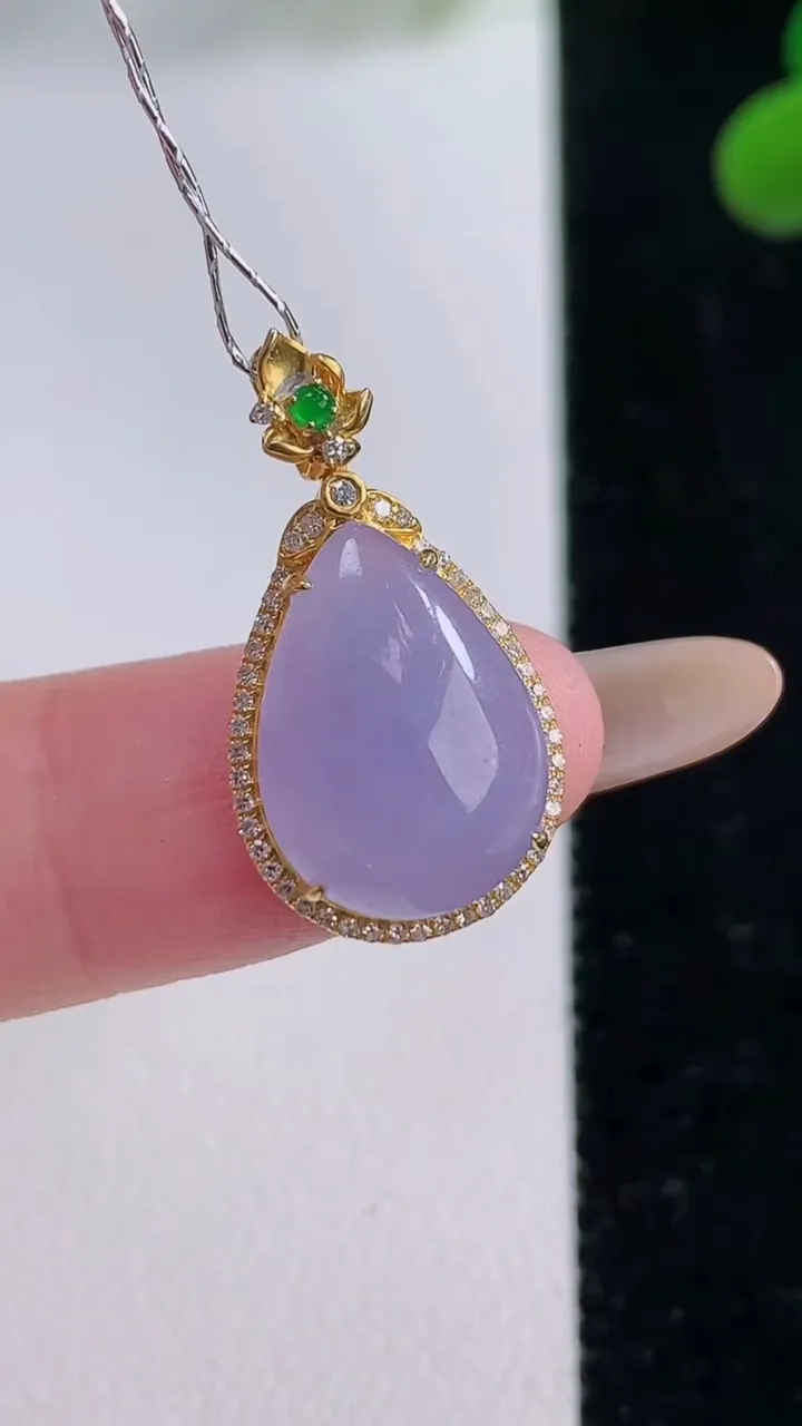 天然A货翡翠18K金紫罗兰水滴吊坠，尺寸23.3-12.5-6.5，裸石14.8-10.6重量:2.