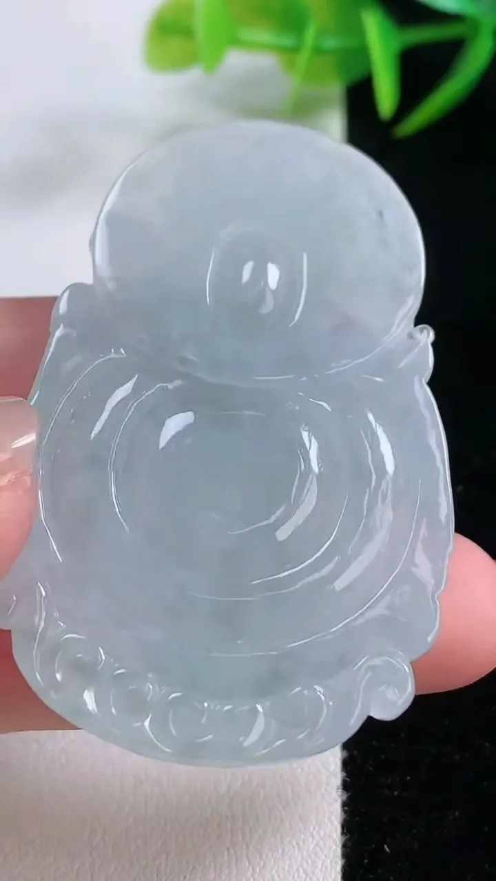 天然A货翡翠财神爷吊坠，尺寸53.6-33.7-6，重量:20.82g
11月25日