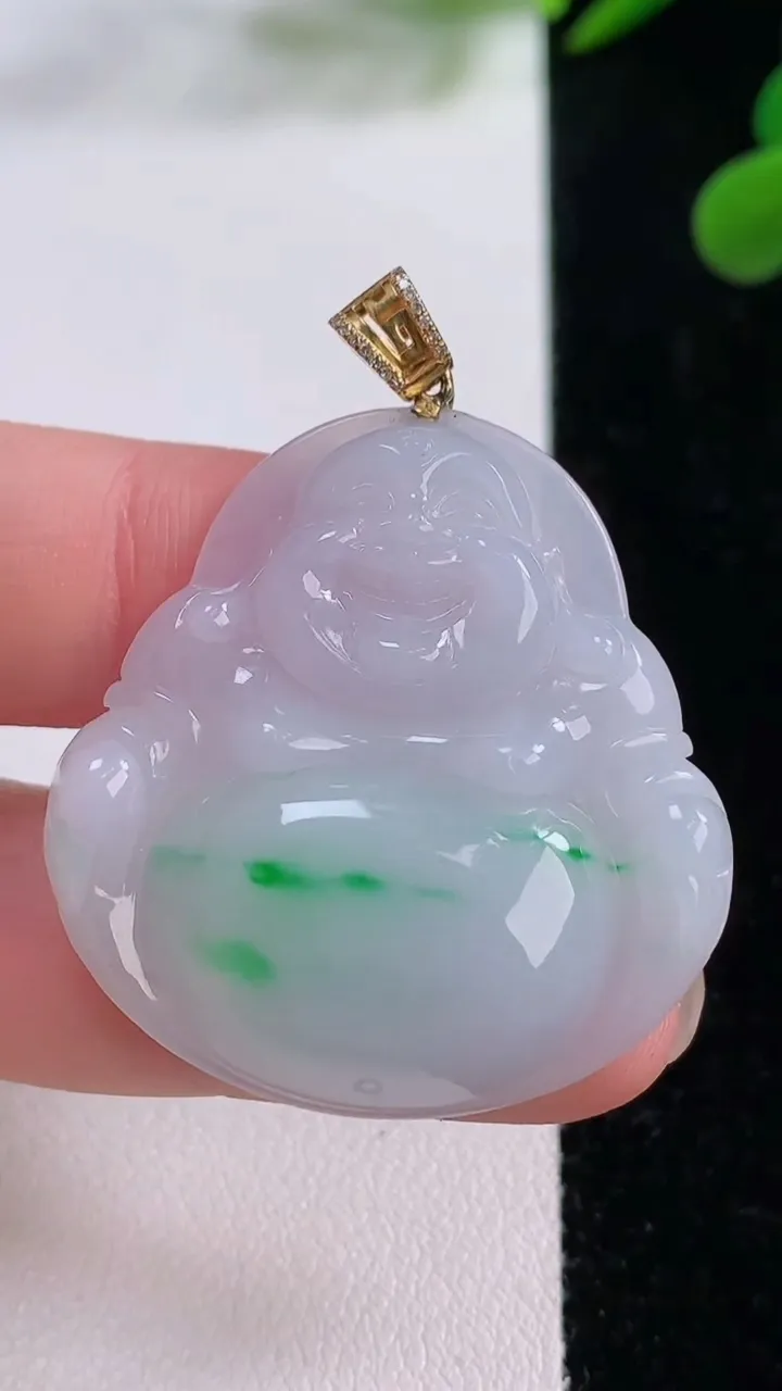 天然A货翡翠佛公吊坠，尺寸35-33.7-5.6，重量:10.92g
11月25日