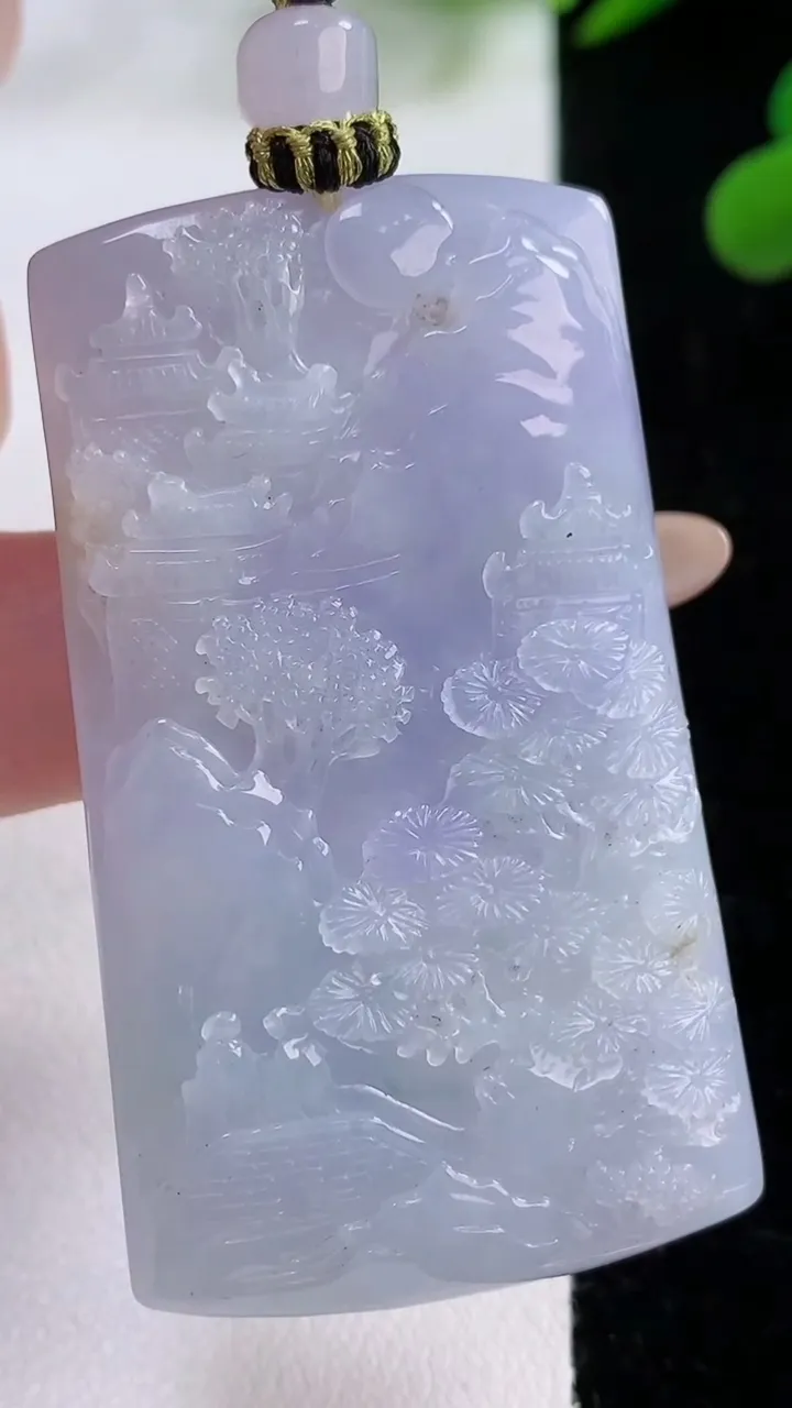 天然A货翡翠紫罗兰山水牌吊坠，尺寸53-31.2-8.2，重量:40.18g
11月25日