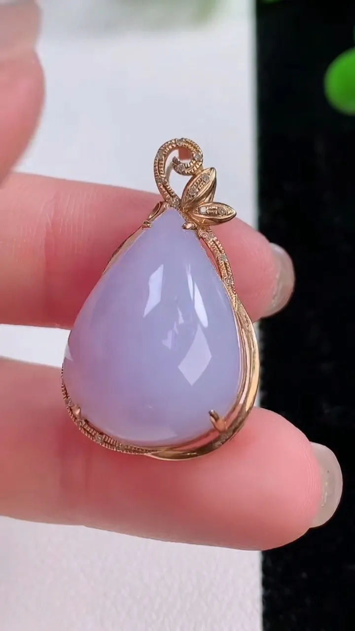 天然A货翡翠18K金紫罗兰水滴吊坠，尺寸30.4-18.3-10.6，裸石21.7-15.9重量:6