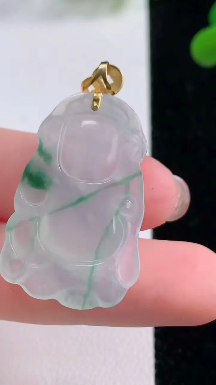 天然A货翡翠种飘花财神爷吊坠，尺寸32.8-20.5-4.5，重量:5.49g
11月25日